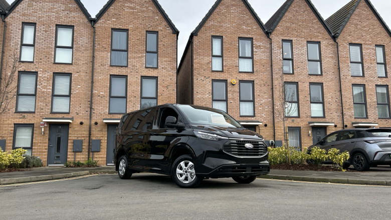 Ford Transit Custom 320 L1 Diesel Fwd 2.0 EcoBlue 136ps H1 Van Limited